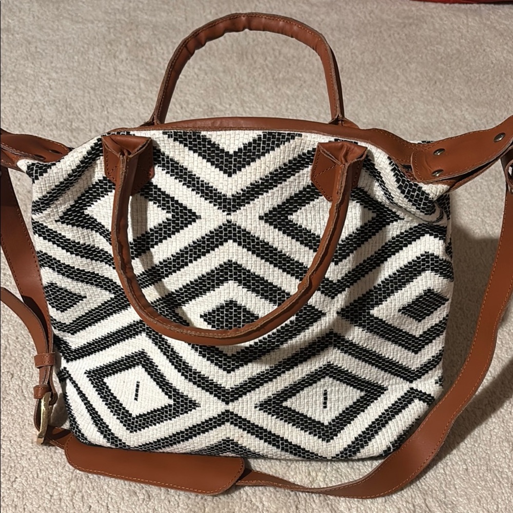 Black and White Geometric Satchel with Leather Accents - Picture 2 of 12